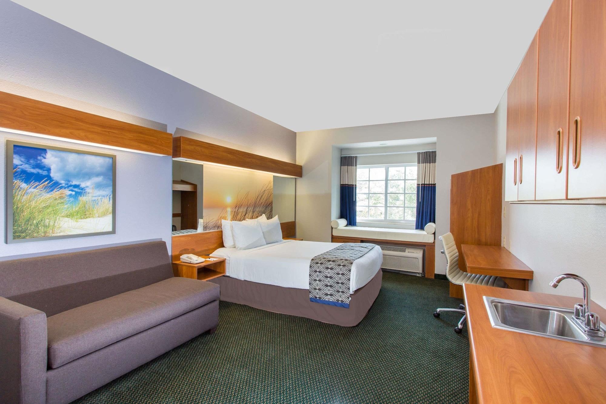 Microtel Inn & Suites By Wyndham Port Charlotte Punta Gorda Exteriör bild